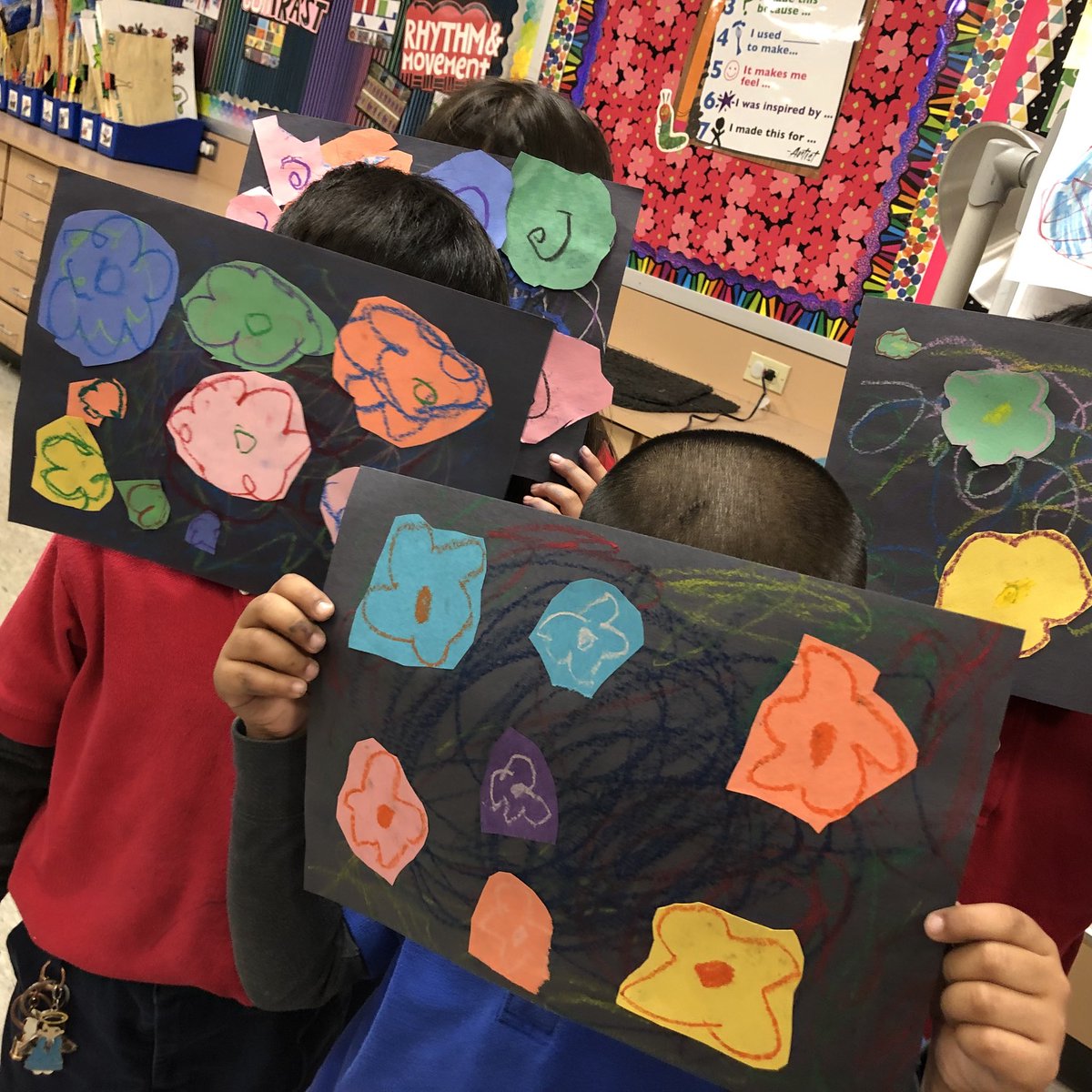 mslowpaz's tweet photo. A is for #andywarhol ending the year w the #abcs of #art w #Kindergarten #theabcsofart #art #arted #elementaryart #elementary #aldinecreates #aldineart #cut #glue #motorskills #collage #draw #lines @TheWarholMuseum #flowers #spring  #ArtisticThursday #ThursdayMotivation #proud https://t.co/xI1rxNjqc8