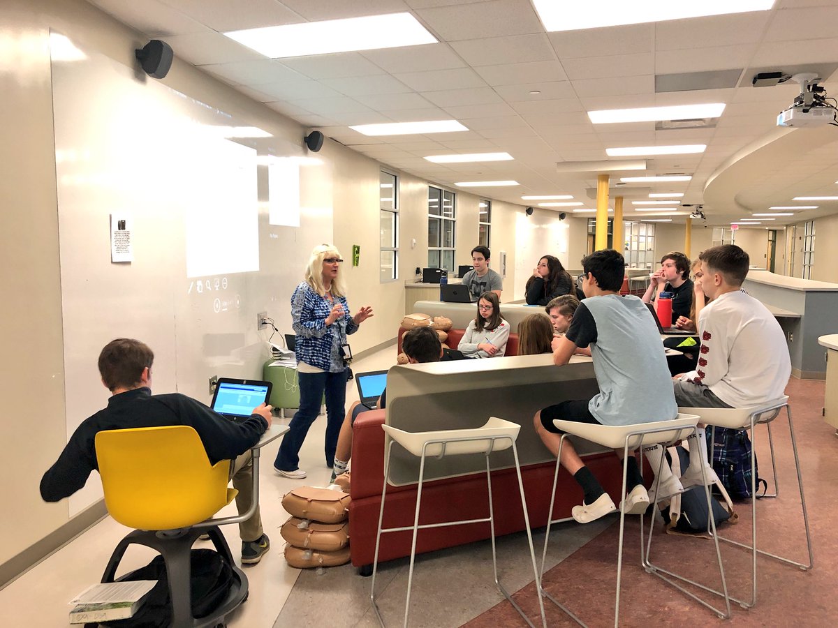 CoreyFobare's tweet photo. Saw some awesome things at Kellam High School this morning. Incredible examples of student voice &amp; choice, collaboration and cross-curricular instruction and how it leads to greater student achievement and engagement. @KellamHigh @smith2dw @AASAHQ #AASAapersonalizedLRNG #vbplearn https://t.co/WrxNhNg4MS