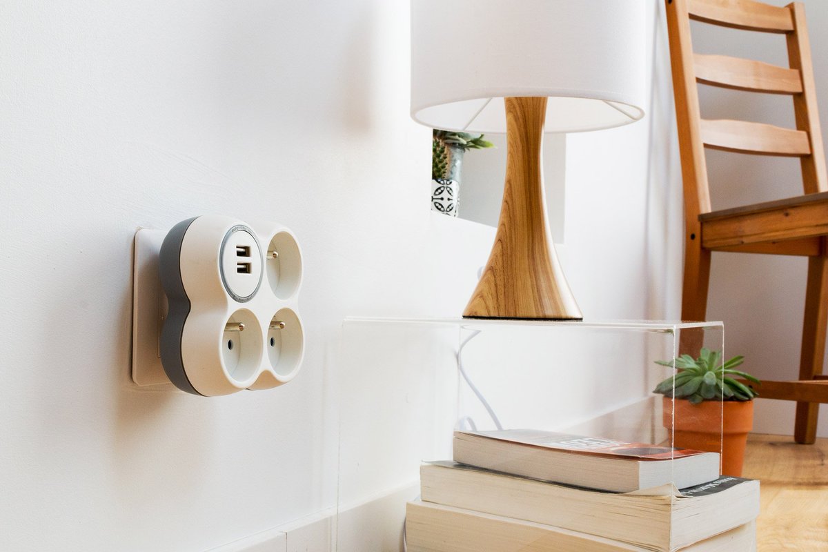 COUP DE ❤ DE LA SEMAINE : La triplite ports USB 😍
Une gamme #confort et #design, parfaite pour votre #décoration intérieure. 

A découvrir sur notre site ➡ bit.ly/2FhrTfP

#JeudiPhoto