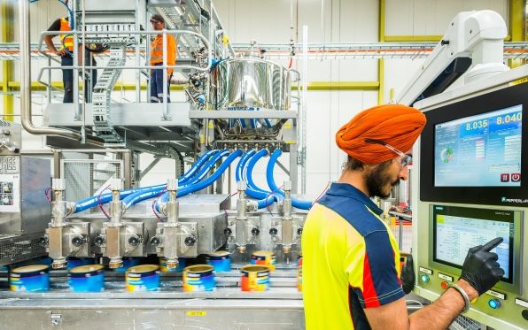 IIoT_World's tweet photo. Complete horizontal & vertical integration of the entire #manufacturing process is possible, thanks to end-to-end #digitalization. https://t.co/9Pr80qOF3o
#digitalTransformation #SM_HM #HM18 #IIoT #Industry40 #smartManufacturing
@Industrie4null @grattonboy @siemensindustry https://t.co/HJhIisA0cv
