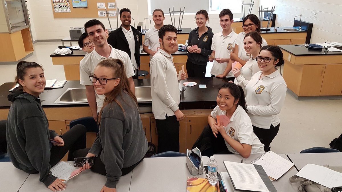 SJDBScience tweet media