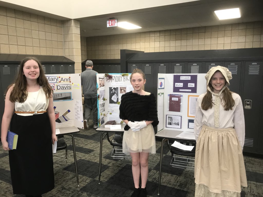 hawkinsh23's tweet photo. Titanic presentations with 7th graders today! What great effort by @tynerr34 @kacybookout @AndoverSchools https://t.co/kgR7aSbjyL
