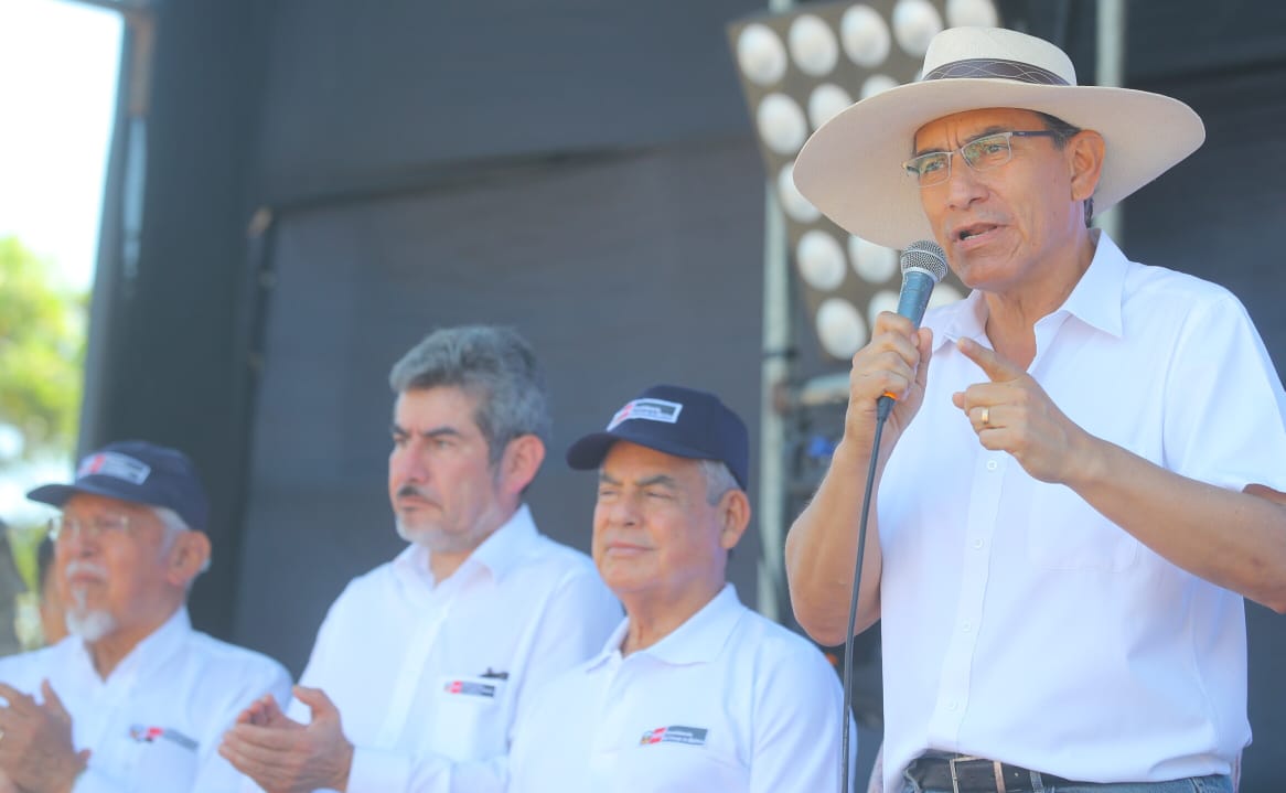 MartinVizcarraC's tweet photo. Lo ocurrido con Eyvi, nos debe llevar a la reflexión de lo que está ocurriendo en nuestra sociedad y no ser indiferentes frente a los hechos de violencia contra la mujer. https://t.co/RKrx4nwBSp