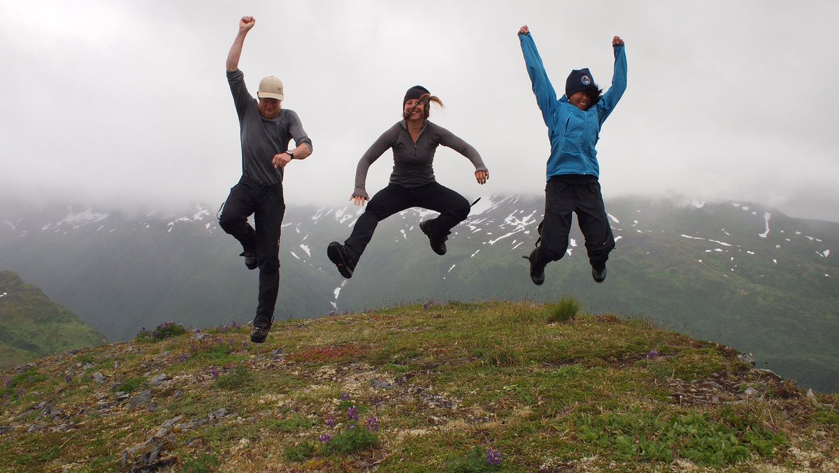 USFWSRefuges's tweet photo. Some of the happiest people #volunteer with #WildlifeRefuges. Find your perfect place. https://t.co/tok3zjGuyF https://t.co/YXOAawRXyk