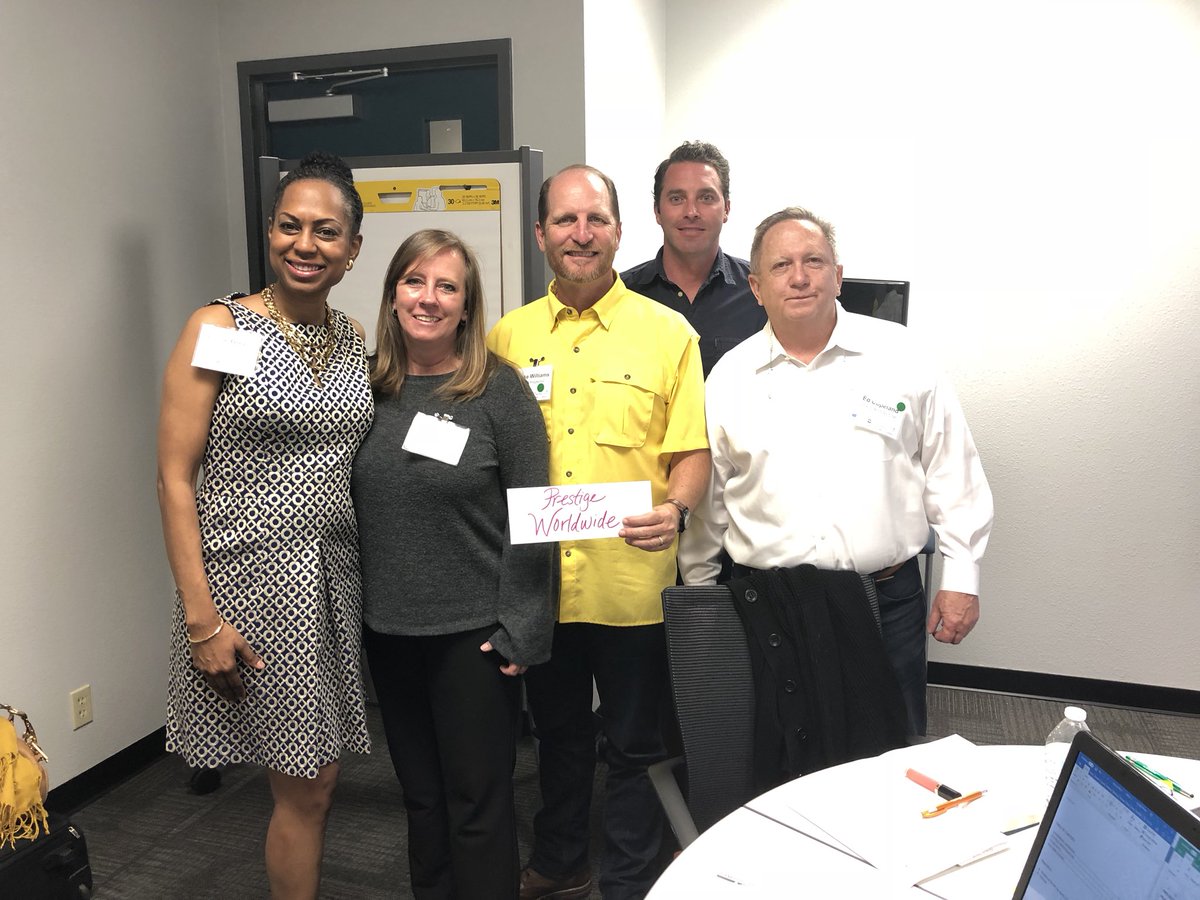 LeslieLGreen2's tweet image. My Goldman Sachs 10,000 Small Businesses class - Cohort 11 tablemates! Stay tuned for graduation pictures tomorrow. @10ksbDCCCD @BabsonGS10KSB @DCGEnviro @ejcopeland_arch @THEPLUMGROUP