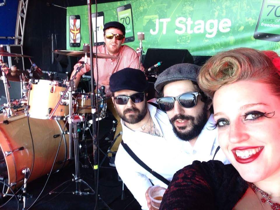 Static Alice tweet media