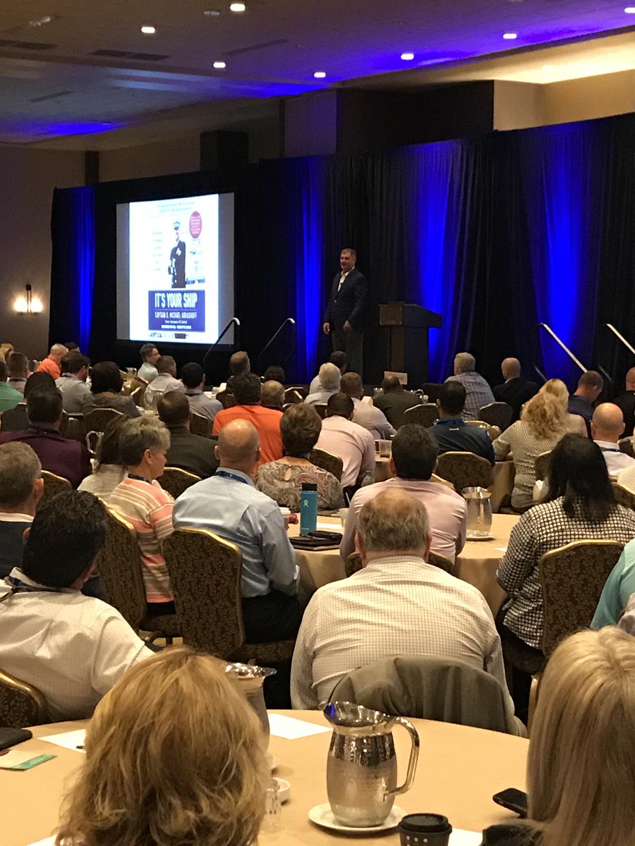 ITSTRAININGSVCS's tweet image. Jason Garland is enjoying the WEI Operations Conference in Phoenix, AZ.  If you are attending this year's event, be sure to stop by the ITS Booth!  #Conference #WEI2018 #NaturalGas