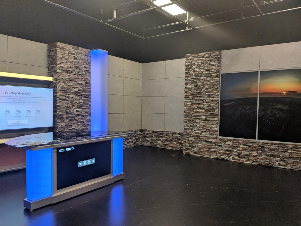 AHSTigerVision's tweet photo. Not even 24 hours later and the new sets are up! Look out for the seniors' final ATV next week! https://t.co/D3mJeXRq5E