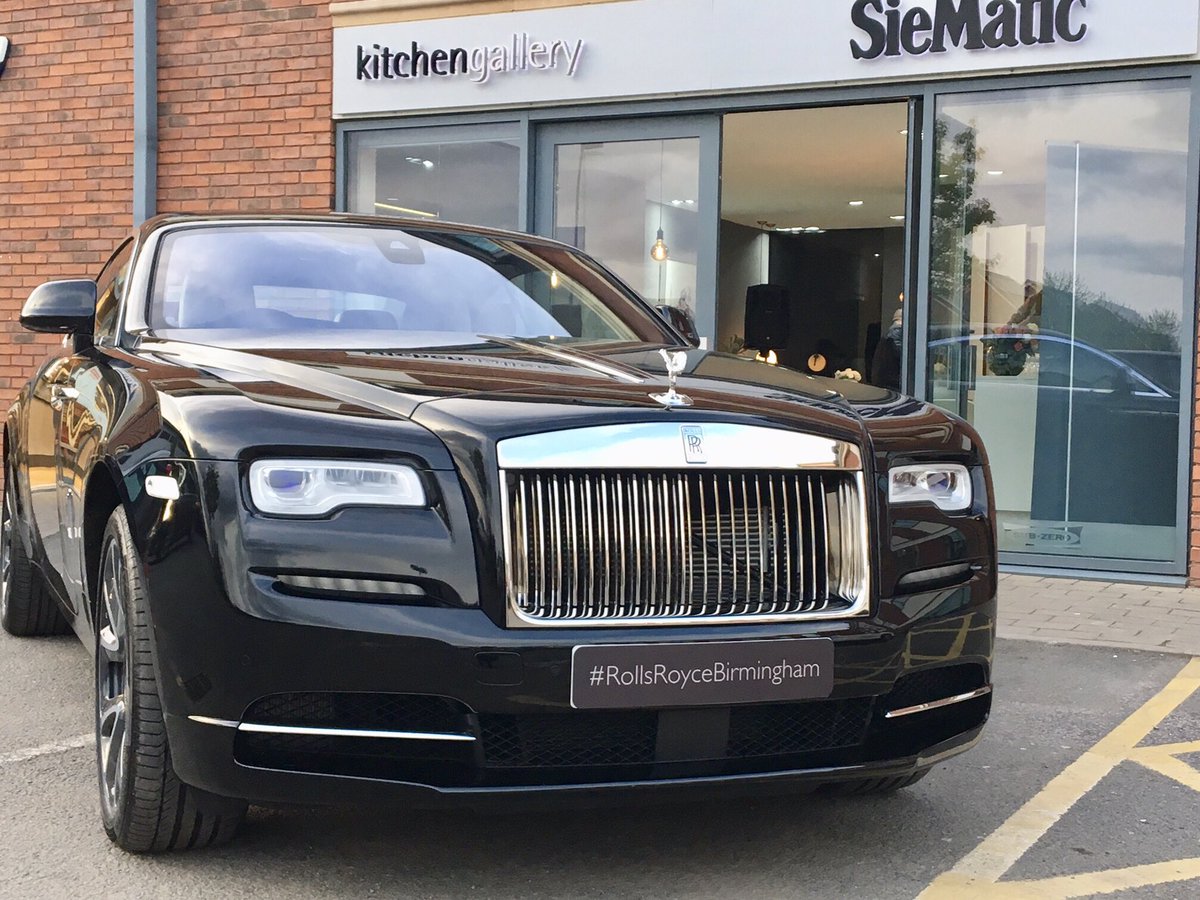 RybrookRRMC's tweet photo. #RollsRoyceBirmingham are delighted to join @kitchengallerysiematic this evening, displaying Rolls-Royce Wraith for the Kitchen Gallery launch event.
#RollsRoyce #RollsRoyceWraith #Wraith #Exclusive #Launch #Kitchen #Gallery #KitchenGallery #SpiritOfRollsRoyce https://t.co/kD1VTr57hr