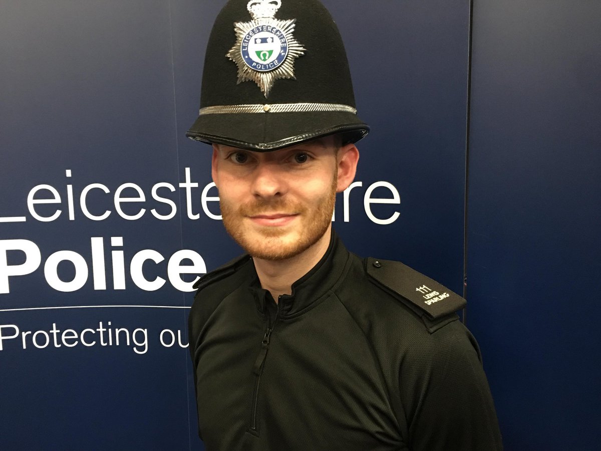 trebleonetrust's tweet image. A very proud moment for mum Angie Sparling, sister @caitlinsparling and for  @lewis_sparling at his attestation yesterday. Thank you @CCLeicsPolice @LeicsLieutenant #ProudMoment