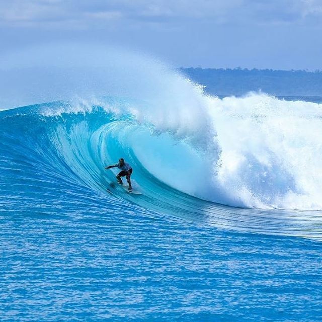 SumatranSurf's tweet photo. Repost from @surfaid - Where SurfAid’s story began… in the heart of the Mentawai at Lance’s Right!
#surfaid #indonesia #mentawai #islands #lancesright #hts #waves #barrel #surf #surfing https://t.co/cQuDjbob8n