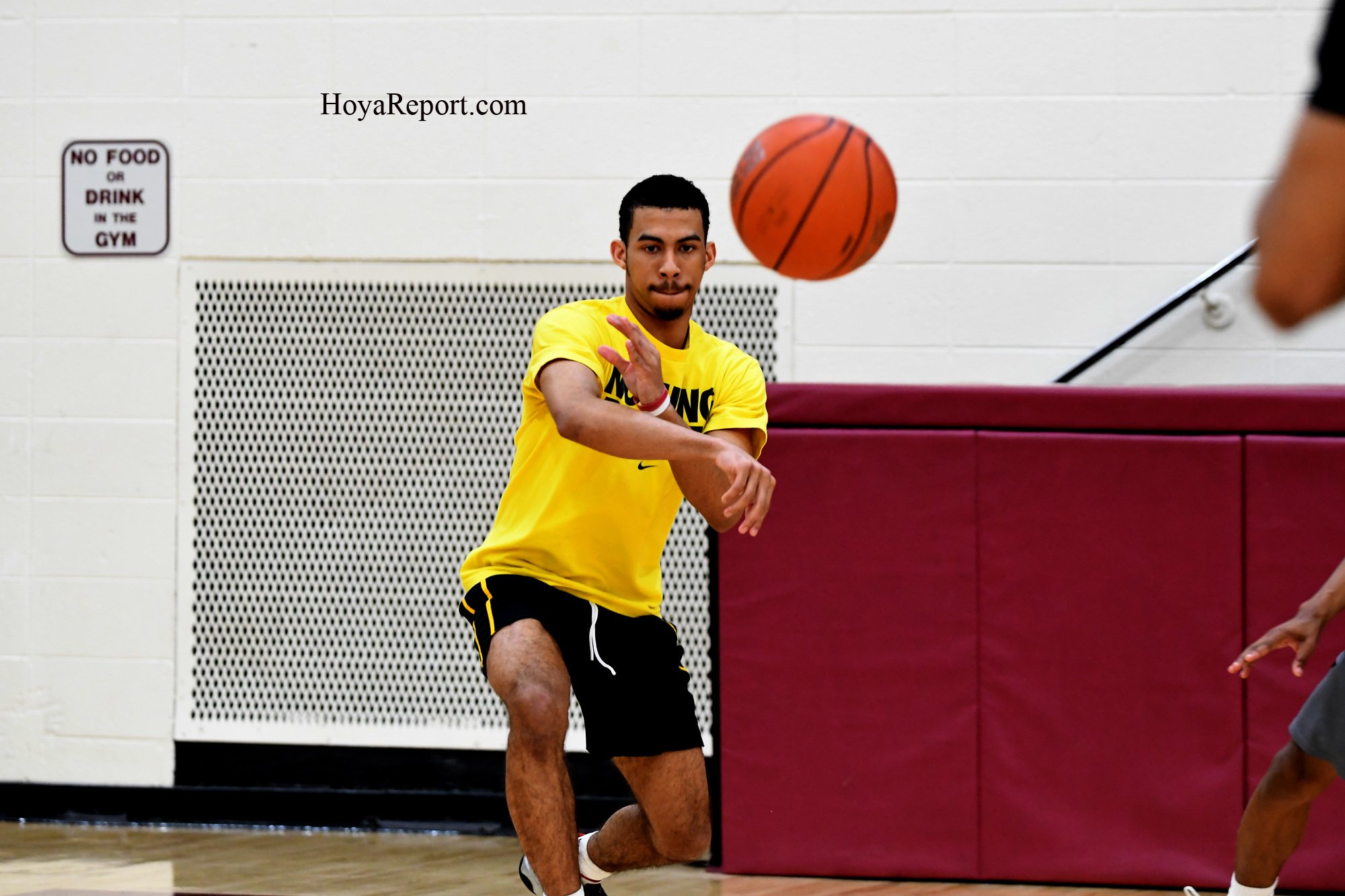 ron bailey on Twitter ". Darius Hines (WavyTrunks_ ) 5'10