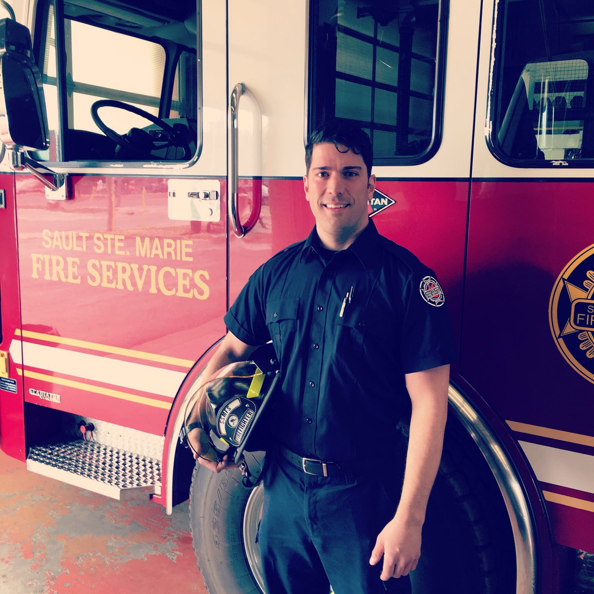 Sault Fire would like to welcome #firefighter Matt Weed to the team. Great to have you onboard Matt. #firesafe https://t.co/aTfhjKpX3v