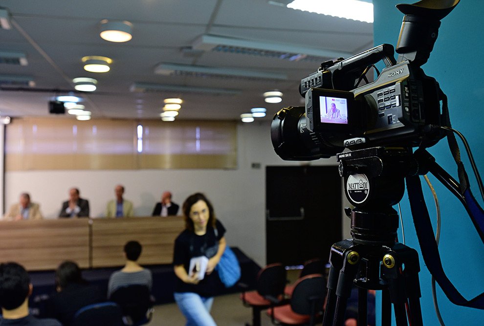 AgendaUnicamp's tweet image. Simpósio Projor reflete impactos e desafios das novas tecnologias no jornalismo brasileiro
bit.ly/2vOff8l
#AgendaUnicamp #Projor #EDICC #Tecnologias #Jornalismo #Labjor