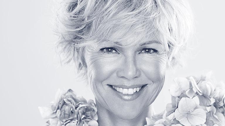 AgenceBam's tweet photo. Bonne nouvelle! @bisson_anne sera de la prochaine édition du @FestivalJazzMtl où elle présentera son spectacle "Four Seasons in #Jazz" en direct de l'Astral le 30 juin prochain. Billets en vente: https://t.co/A08RTy2bFK #AnneBisson #MontrealJazz #Musique #Piano #Concert #Montreal https://t.co/vB2PoMlJ1k