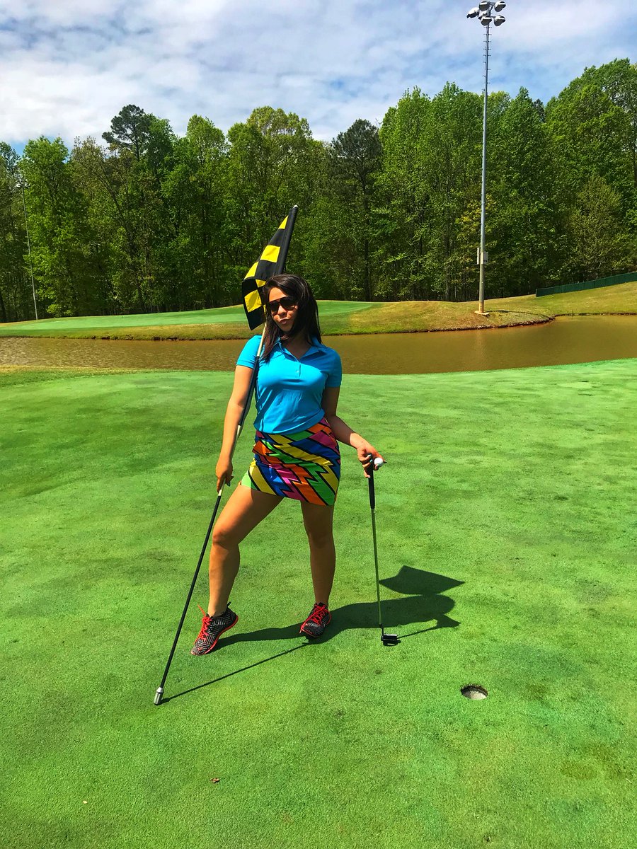 FeralFawcettttt's tweet image. There are probably some things I could do keep my flexibility up, but I’d rather smoke, drink diet cokes, and eat. @pga_johndaly #gripitandripit #whoseyourcaddy