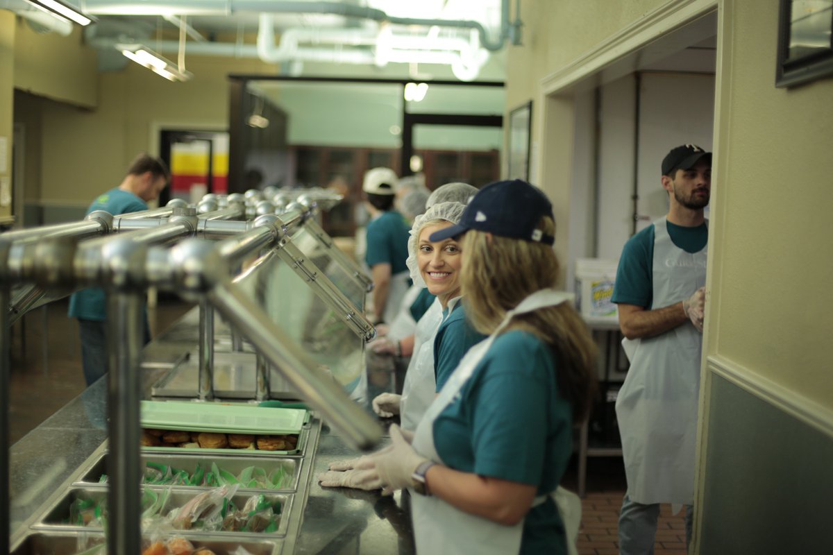 GuideStone's tweet photo. We’ve had a great week volunteering in the Dallas community for #GuideStoneGives! Thank you to @BontonFarms, @Buckner_Shoes, @DallasLife & #CornerstoneKitchen for letting us serve with you. https://t.co/jL6v4hIj3u