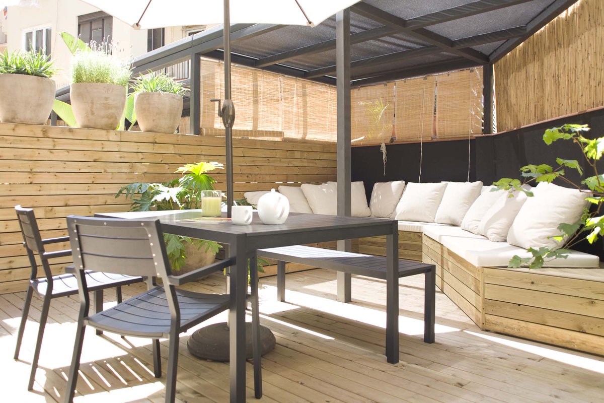 destinationbcn's tweet image. Calling all terrace lovers! Calling all last-minute break lovers! We have some space availabile next week in our amazing #Tengujo, #Principal and #Cadaques apartments in central #Barcelona with amazing terraces perfect for sipping a drink in the sun. #getaway #discount #terrace