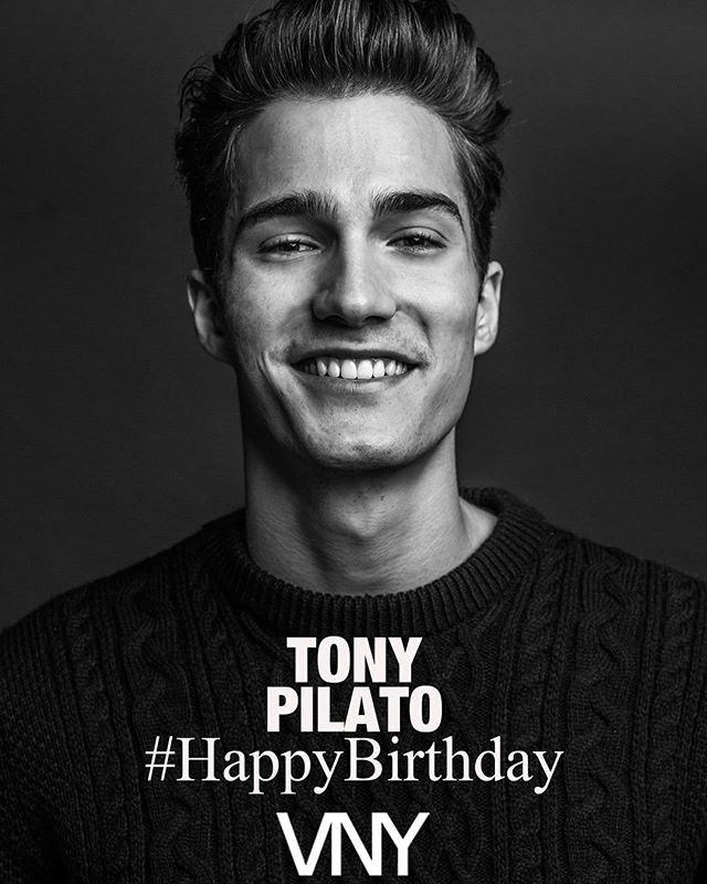 VNYmodels's tweet image. We Wish You A #VeryVNY #HappyBirthday @tony_pilato 🎂🎈
And Be Happy 😆 zpr.io/n3YhC