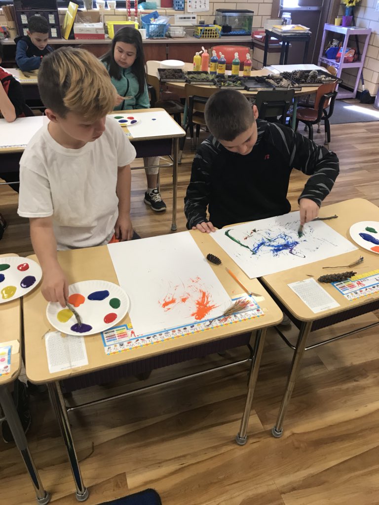 ashphi13's tweet photo. Teach Like a Pirate Day at Washington Monroe!  #wmvikings #teachlikeapirate #lesd27 https://t.co/GDrawm2iHL