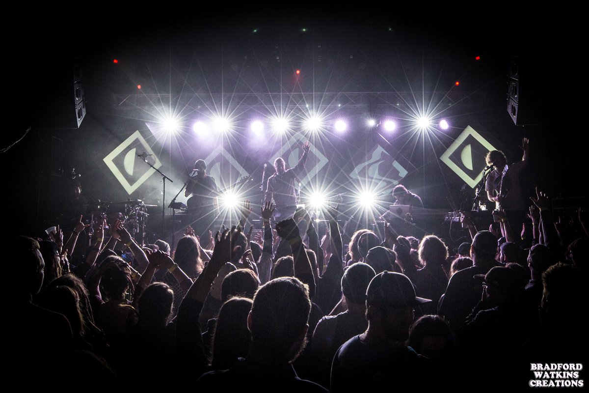 MMHLex's tweet image. #Lexington – we’re lighting up the night with @papadosio &amp;amp; @AqueousBand! Tickets still available for just $20 online or at the door (good vibes included)!

TIX ––&amp;gt; bit.ly/PapadosioMMHTix

#music #concert #sharethelex #visitlex #kyforky
@emporiumlive