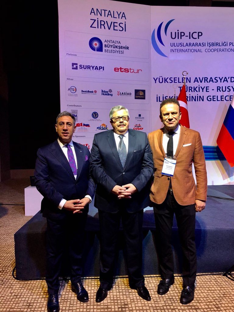Lasiadorg's tweet photo. Yükselen Avrasya’da Türkiye - Rusya İlişkilerinin Geleceği Konferansında Başkanımı @GiyasettinEYP ve Başkan Vekilimiz @muhammed_sncktr ,Rusya Ankara Büyükelçisi Alexei V.Erkhov ile bir araya geldi. #lasiad #laleli #rusya #turkrus #konferans #giyasettineyyüpkoca #muhammedsancaktar https://t.co/fFD8f5yoRf
