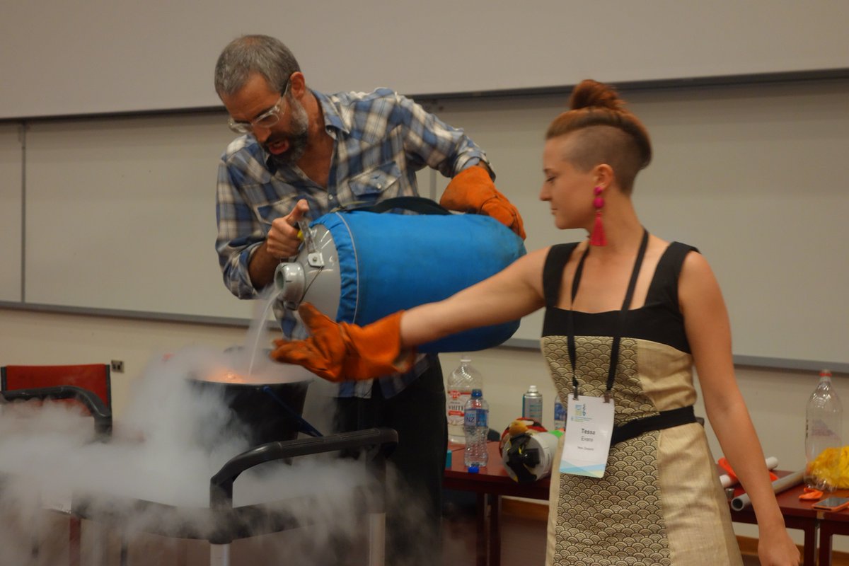 WFSJ's tweet photo. ‘How to engage laypersons in #science? Play with your audience. Be creative and artistic. Make attendees participate and connect with them.’ Great advise for #science #journalists in @wcg_w's blog article on #PCST2018. https://t.co/k8W9hzVwGW https://t.co/4ml3N1P7RC