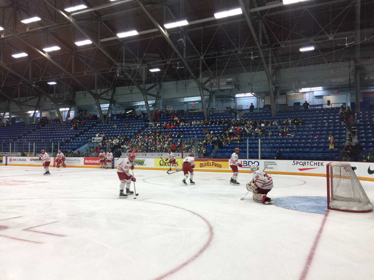 r_mags1's tweet photo. #Puckster, popcorn, players and stands full of Sudbury school kids ready to go @HC_TELUSCup as @NotreDameHounds and @aaamidgetcanes are ready to face off. https://t.co/iy5Z3Y3CTA