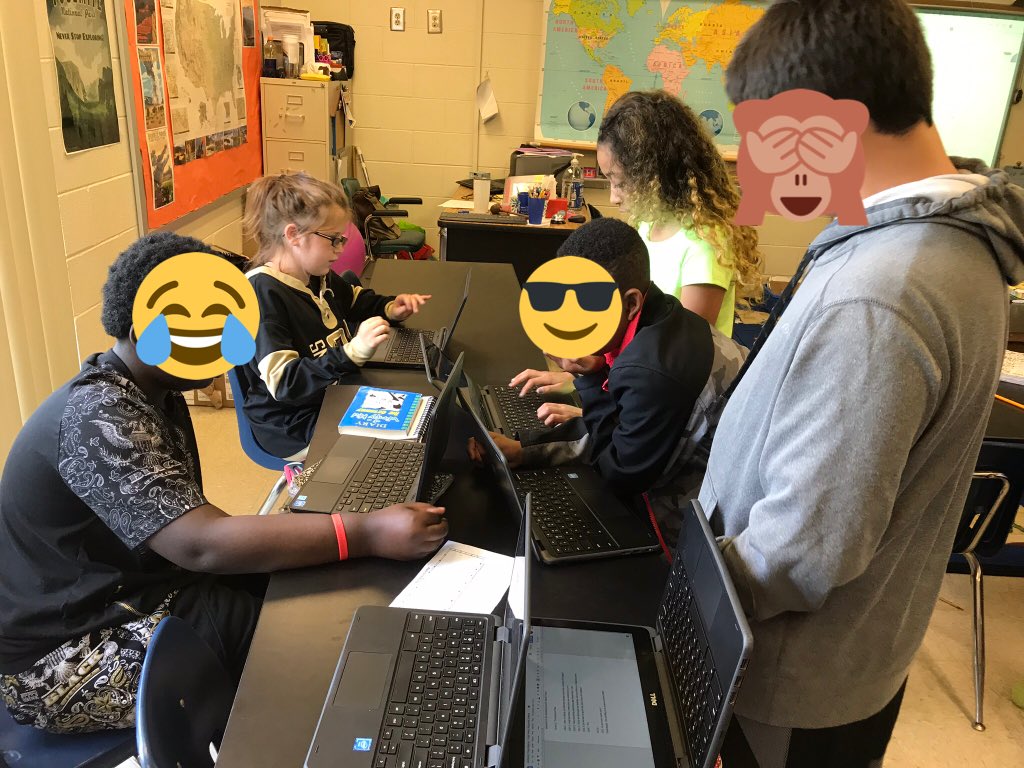 Mister_Kelly's tweet image. Students in @MrHoeckel &apos;s class practicing #21stcenturyskills writing scripts about the Child War #SRIExplores #Collaboration #Communication #Creation #Criticalthinking @bcsdschools @cbcoker714