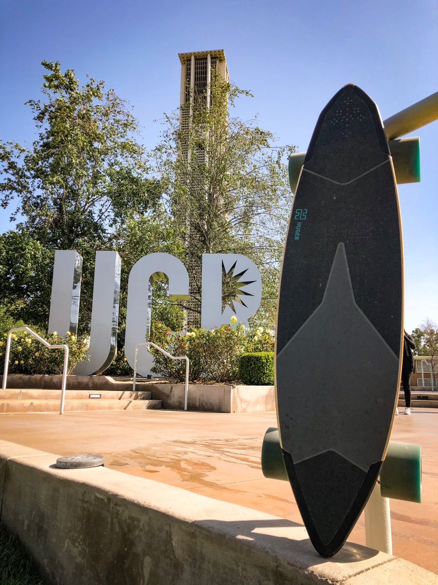 HugerTech's tweet photo. Incredibly stunning photo from local, UC Riverside. Let’s hit likes. Thank you, Brian Kaw👍👍👍 https://t.co/juLoWOnCZ8