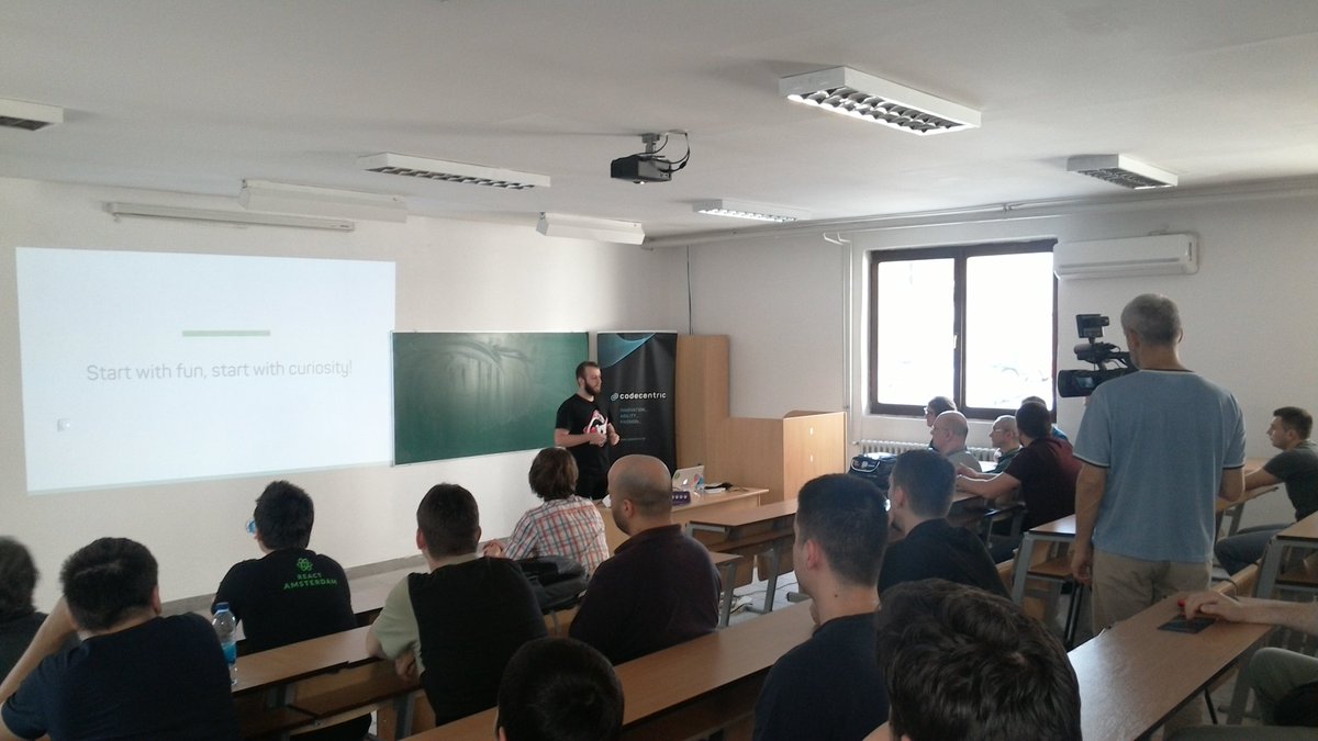 codecentricBA's tweet photo. "Start with curiosity, start with fun!" An advice for the people who are starting with the #mobileapps development by Goran and @mrFunkyWisdom :) #7daystomobileheaven #meetup #codingbosnia https://t.co/0nuPfFS1Ue