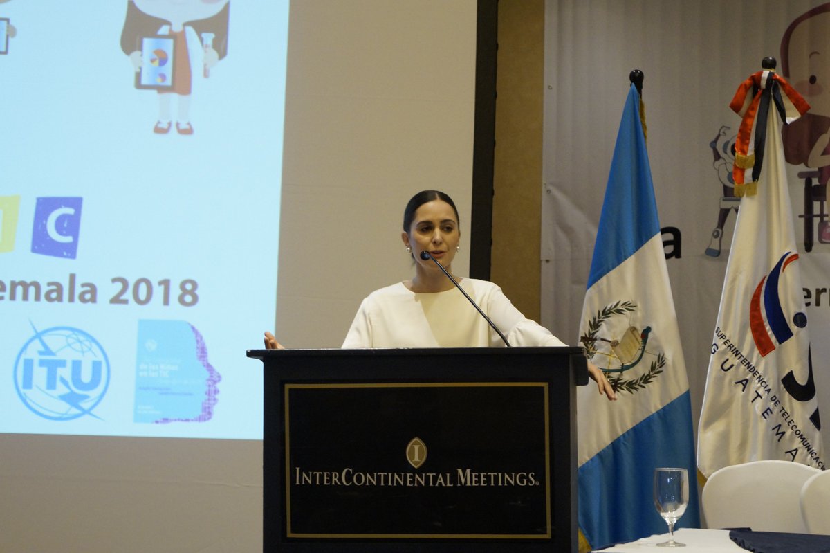 SITgt's tweet photo. @marisabelruize de @SHEVAWORLD1 presentando su proyecto que busca capacitar a mujeres y niñas en Guatemala para aprender a utilizar las tecnologías #girlsinict #guatemala https://t.co/ZEZY5Vf4pi