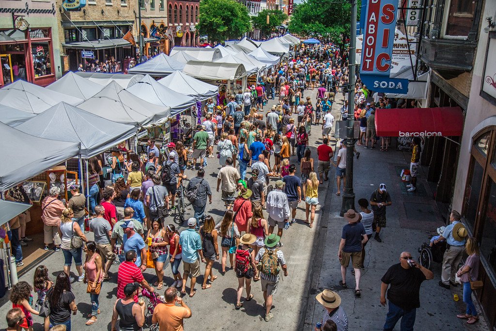 We can't wait for @pecanstreetfest! Catch musical acts like @beholdmelat, @BlushingBand,  and @cilantroboombox along with delicious food and talented artisans. Click here for more information, and we'll see you there! ow.ly/SMc430jzVaB