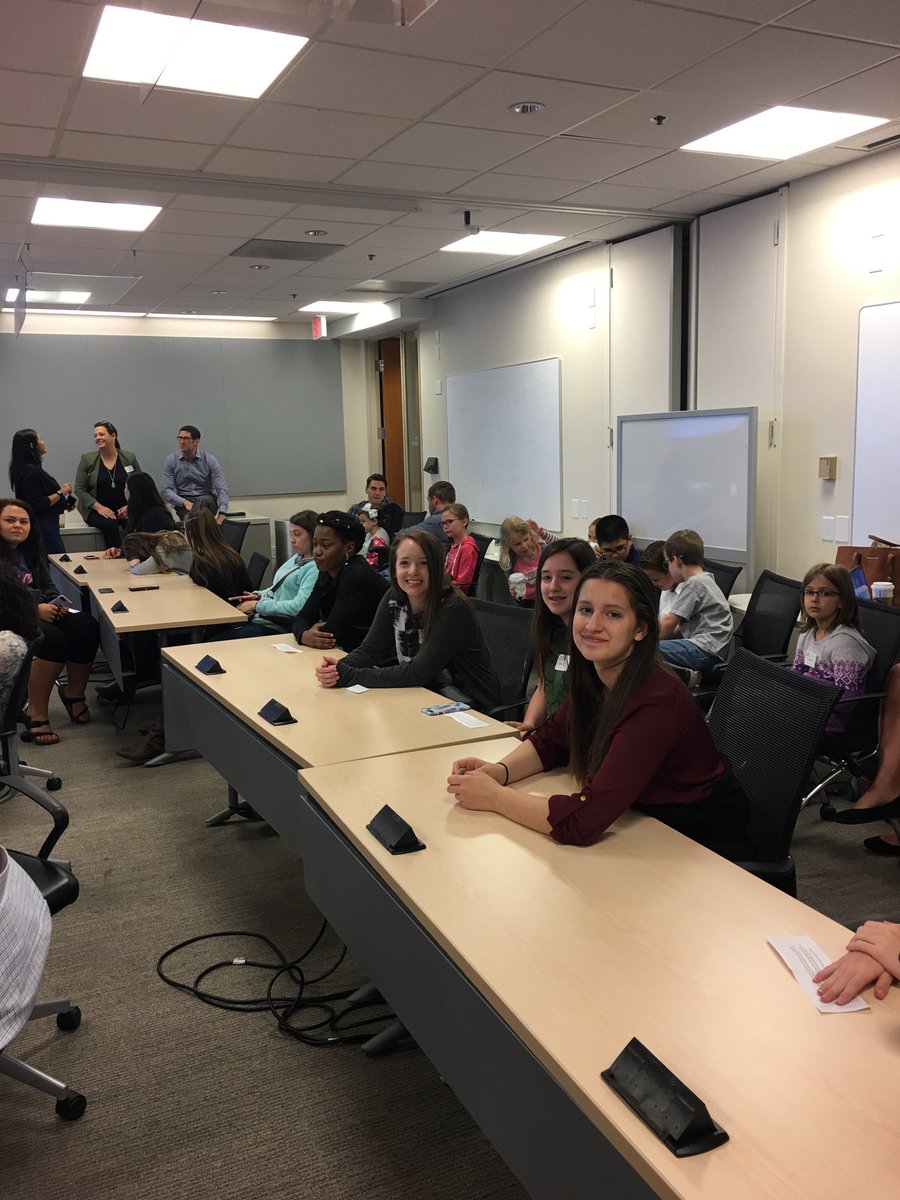 akersjl's tweet image. Girls Day in ICT.  Thanks, Cisco, for inviting us!  #academicsamplified @EquitySupt1 #gpt2018 #ciscoSTEM @STAdirector