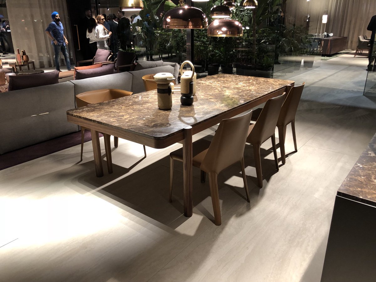 interdesign_uk's tweet photo. PRODUCT OF THE WEEK
New Gustav #table designed by #CarloColombo #FLEXFORM #flexform2018 https://t.co/ltjLzWdTqE