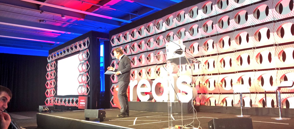 Scott McNealy on stage at #redisconf - talking about the sharing gene in Sun Microsystems