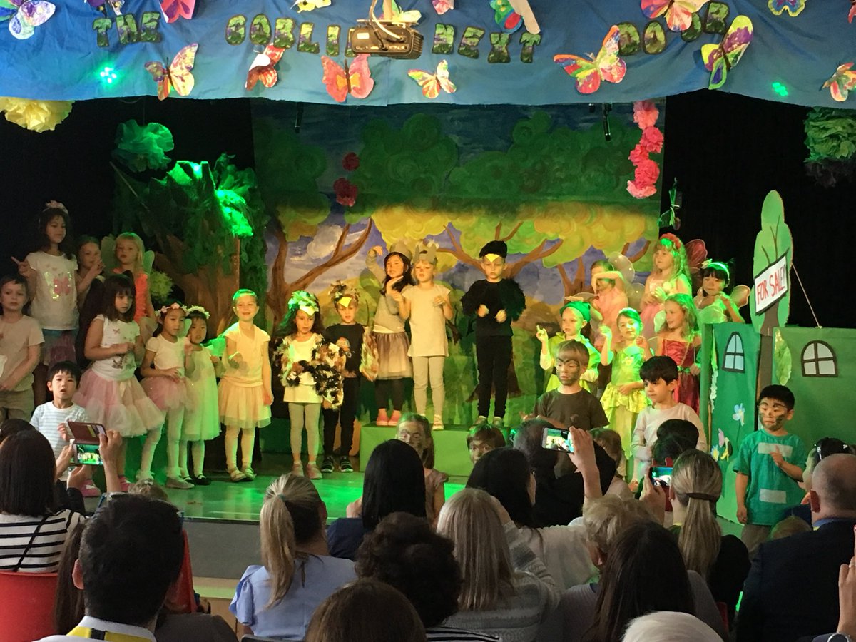 #Year1 full of #confidence on stage for their second #show of the day. Brilliant performance! Very proud! #YoungPerformers