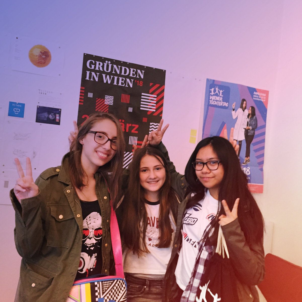 PlayInTheGarden's tweet photo. Daughters in the garden! Thanks for visiting us today, we hope you had fun! #IndieGameDev #toechtertag #girlsday #empoweringgirls https://t.co/SxwJ365VEl