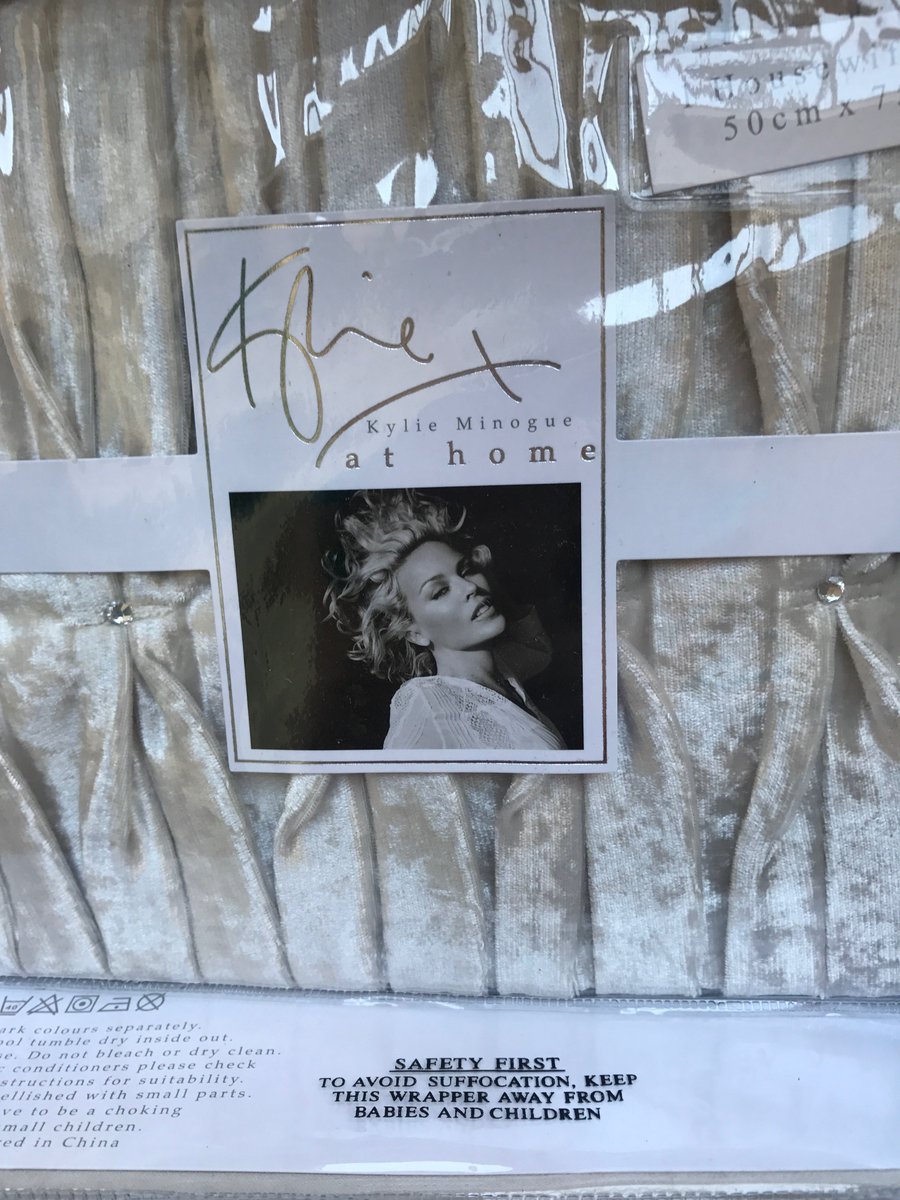KathyLette's tweet photo. Okay, that's it. I am NEVER going out again. Will be welded into my PJ's 'cause look what I've got - #kylieminogueathome linen! What does a woman really want in bed?... Breakfast! Between Kylie's sheets. Heaven. @AshleyWilde https://t.co/23rhXJkndw