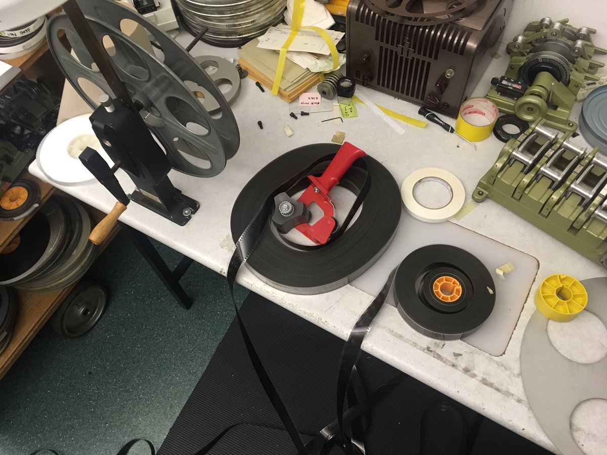 Rapnige's tweet image. It&apos;s been a long time since I popped a core. #35mm #archiveproblems