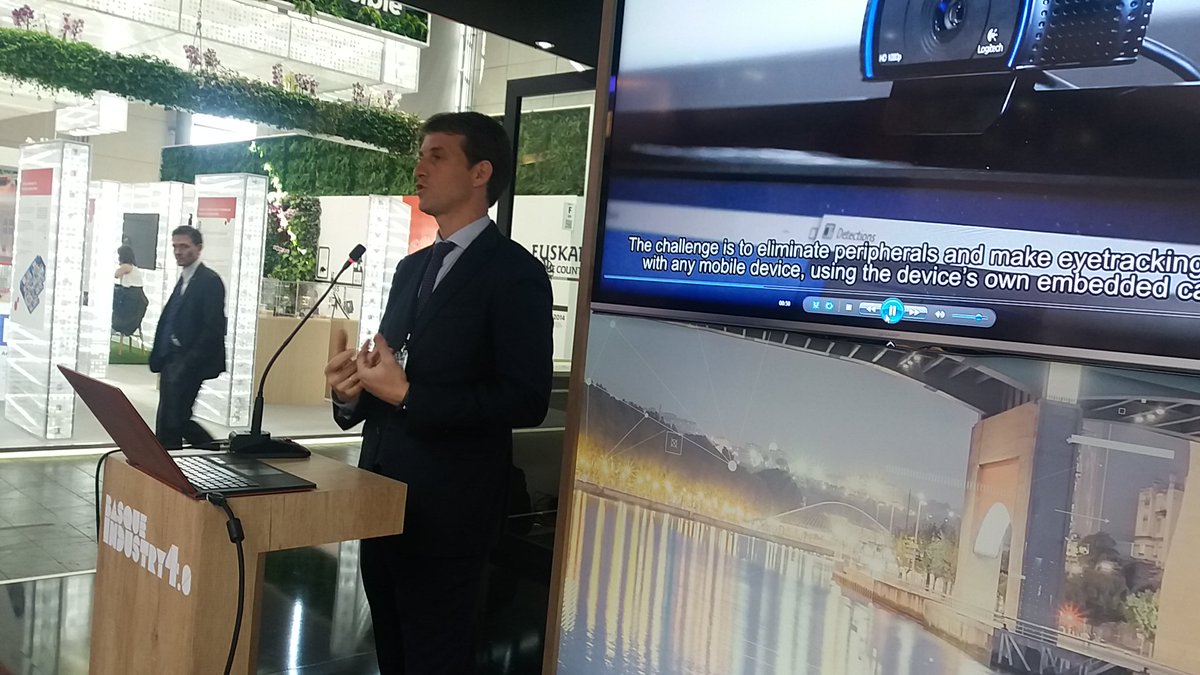 grupospri's tweet photo. .@Ejauretorre nos explica la tecnología para controlar el entorno a través de los ojos #basqueHM18 https://t.co/2DuHSUYEqC