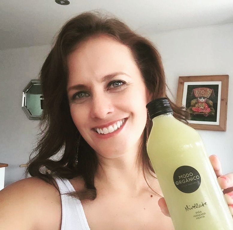 Rossana_FM's tweet photo. ¡Segundo día de #Detox! #SíPuedo 💪😉 #modoorganico #detox #saludable #healthy #modosano #mododetox #sano #coldpressed 😊 https://t.co/4jhP23cXsy
