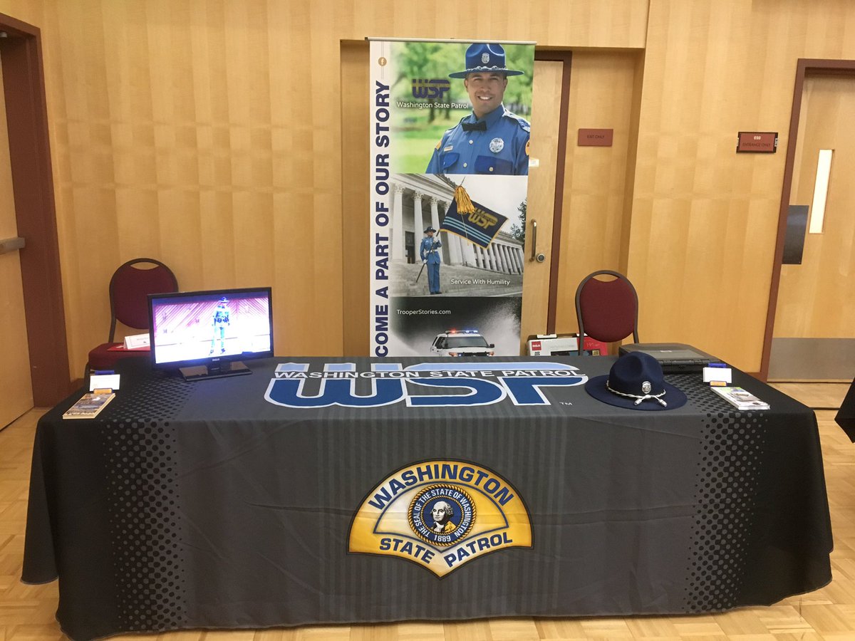 wspd6pio's tweet photo. Central Washington University Career Fair starting at 10 in upstairs ballroom. @wastatepatrol recruiter ready for questions. #cwuspringfair https://t.co/CHhszn9SOX