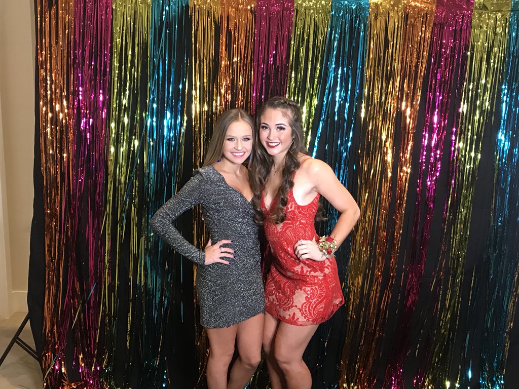 camrynpartlow's tweet photo. happy birthday my love!! i can’t wait for endless sleepovers! BOOMER!!❤️🌟 #froomie @emerson_turner https://t.co/L82ErwfkqH