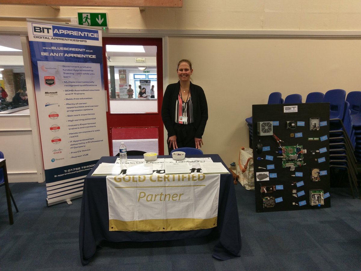 AllisonPWallace's tweet photo. Representing @bluescreen_it at the careers fair at @StBonifaces #Traineeships #Apprenticeships #Digital https://t.co/8GptbsGDmg