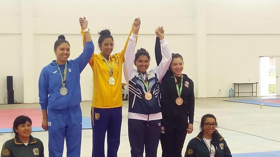 PortadaNoticias's tweet photo. La UNACH gana su primera medalla de bronce en la Universiada Nacional que se realiza en el Estado de México.
Fue la alumna Aisslin Morales del Ángel en la disciplina de Tae Kwon Do🥋quien obtuvo la medalla de bronce🥉 en la categoría de menos de 67 kg.
#OrgulloOcelote https://t.co/hONIPQrwcL
