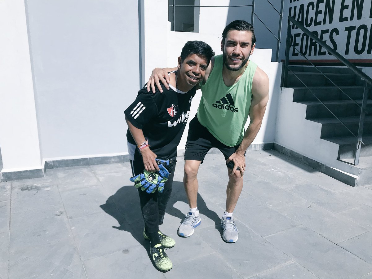 jpvigon's tweet photo. Con el mejor!! Dario 😜 https://t.co/wPTBjgqk8d