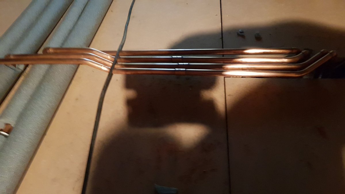 ChrisMeridian's tweet image. @vaillantuk @SpirotechUK @Stelrad @IMIHydronicUK  A new installation finished today a full heating that's nearly killed me now for a long weekend with the kids @LEGOLANDWindsor 
Vaillaint VRC 700 and Eco tec plus 832 with rads. Done 👍🏼
#Spride #Advance