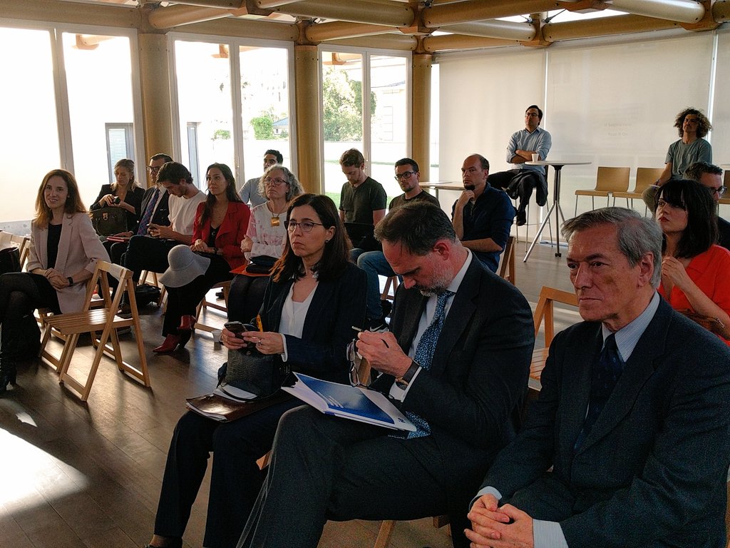 sjunestrand's tweet photo. Participating in Roundtable: New urban environments: Integrating the physical and natural ecosystems @IEbusiness with @crismateo @ieArchDesign @konnola @InnoGreenGroup #Alfonso #Vegara @FundMetropoli @sjunestrand @grupotecmared @BC4Cities about #UrbanDesign #CircularEconomy https://t.co/dTYZbq8VhH
