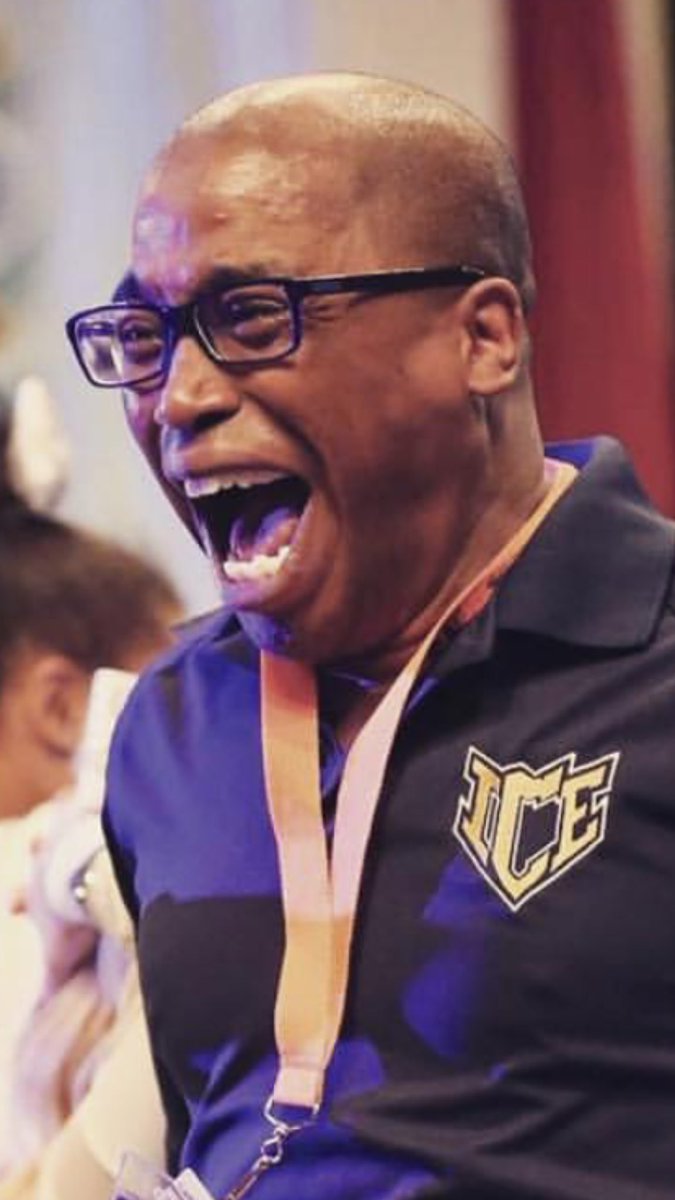ICE_ALL_STARS's tweet photo. The face you make when you realize you’re the BIG 40 😳 Happy Birthday to the myth, the man, the LEGEND....Shannon Young 🎂 🎈 @young_shannon https://t.co/eN2sT6d9vP